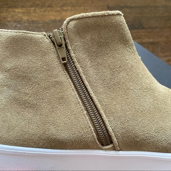 Rebecca Minkoff Women’s Stella Suede Fringe Sneakers NIB - Picture 5 of 9